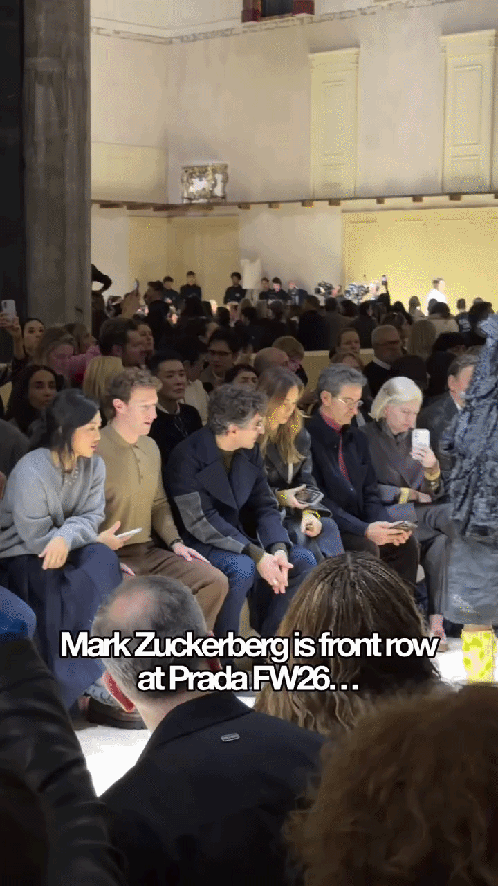 Show Prada năm nay: Tỷ phú Mark Zuckerberg ngồi front row gây tranh cãi, 2 nữ thần Hàn Quốc đọ sắc trong 1 khung hình- Ảnh 1.