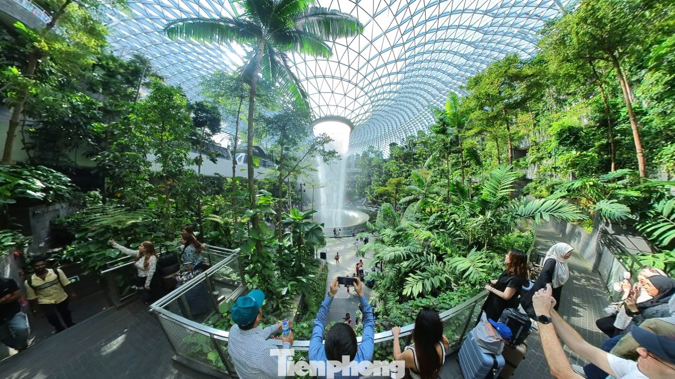 16 tỷ USD làm sân bay Long Thành: Nhìn vào đẳng cấp Changi, Incheon và tham vọng Bắc Kinh- Ảnh 2.