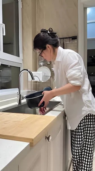 Sống với 2 triệu đồng/tháng: Tôi đã vượt qua những ngày túng thiếu nhất bằng phương pháp sinh tồn tối giản này - Ảnh 1.