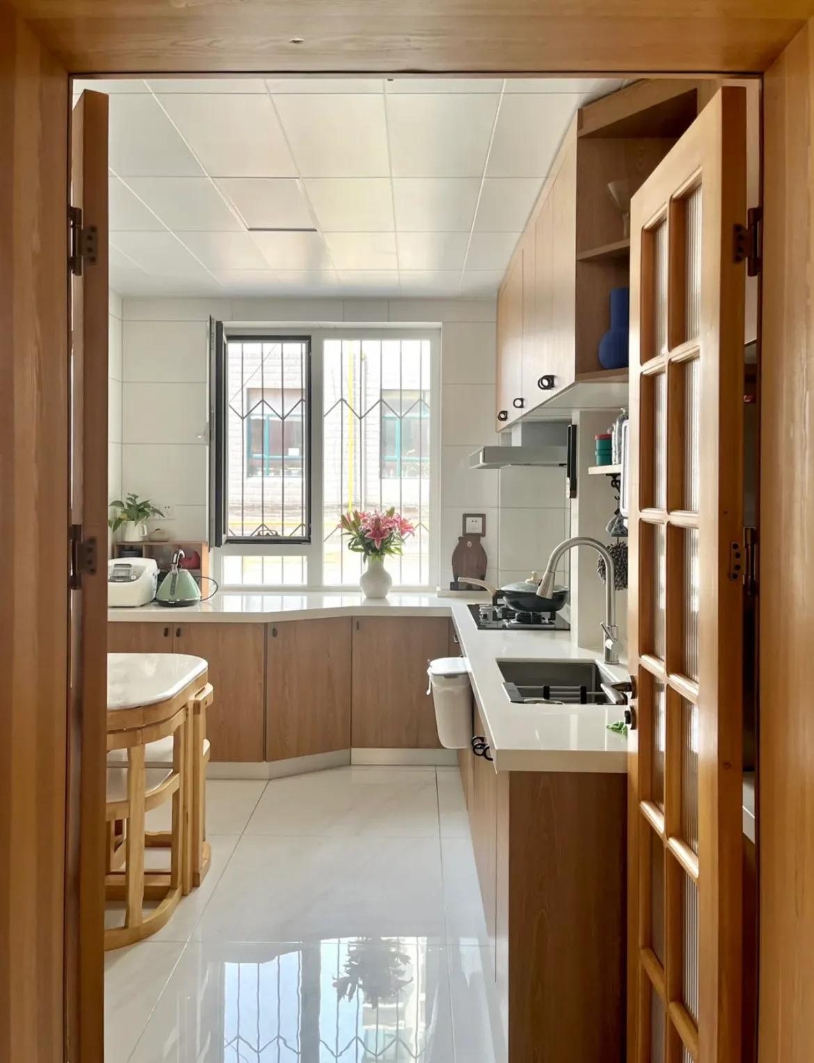 Bước vào căn hộ 68m² này mới hiểu: Sạch sẽ là phong thủy tốt nhất của một ngôi nhà- Ảnh 8.