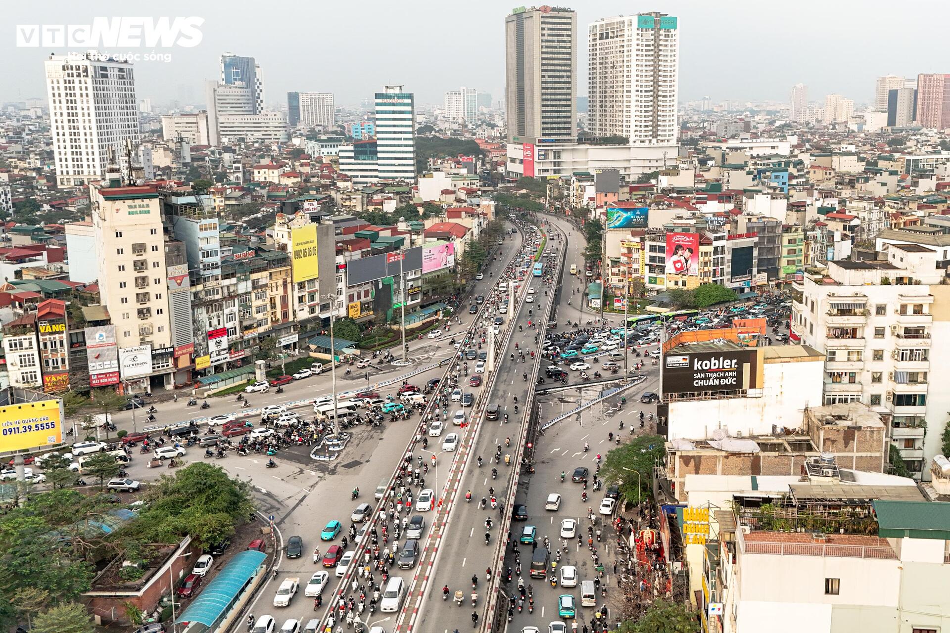 Hiện trạng đường Láng trước đề xuất mở rộng lên gần 54m- Ảnh 13.