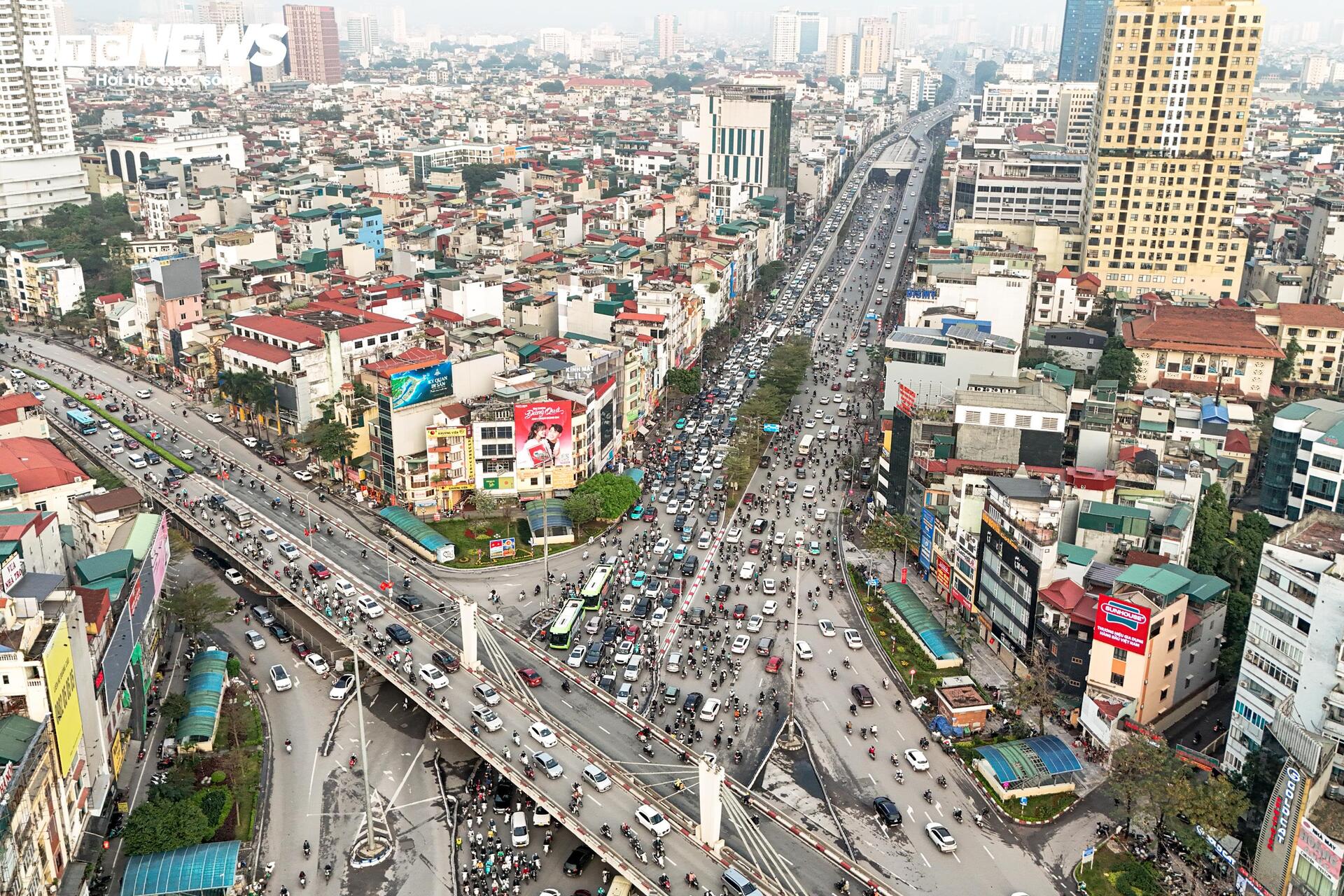 Hiện trạng đường Láng trước đề xuất mở rộng lên gần 54m- Ảnh 11.