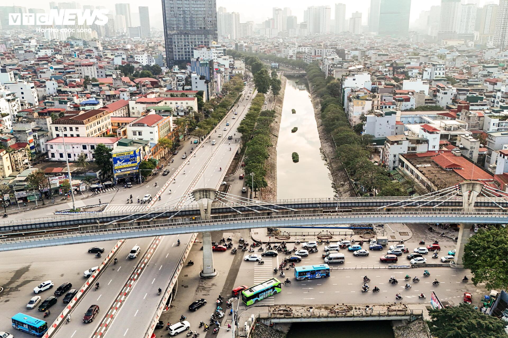 Hiện trạng đường Láng trước đề xuất mở rộng lên gần 54m- Ảnh 3.