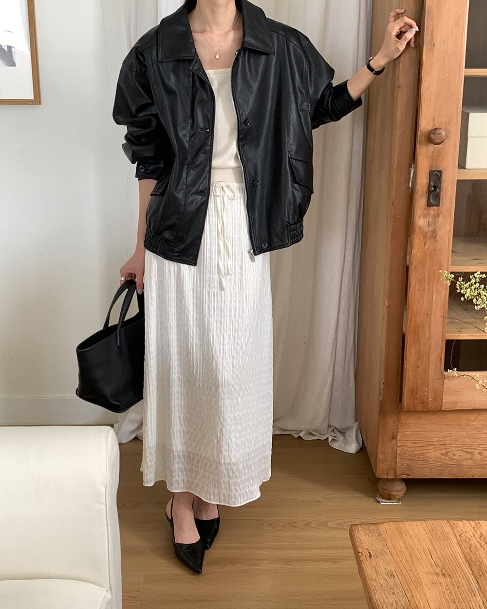 Trong muôn vàn mẫu chân váy, đây là 4 kiểu sang trọng nhất- Ảnh 9.