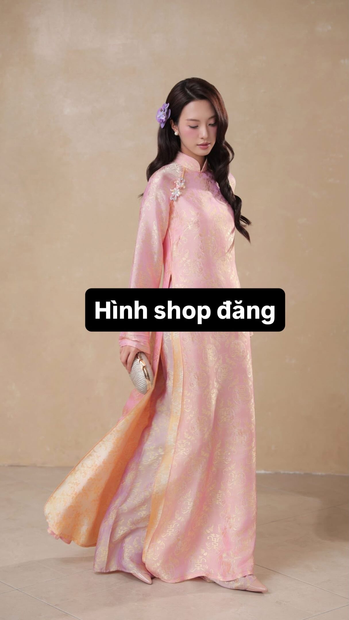 1001 kiếp nạn mua áo dài Tết: Các "nàng thơ" hụt hẫng, cứng đơ người - Ảnh 1. 1001 kiếp nạn mua áo dài Tết: Các "nàng thơ" hụt hẫng, cứng đơ người - Ảnh 1.