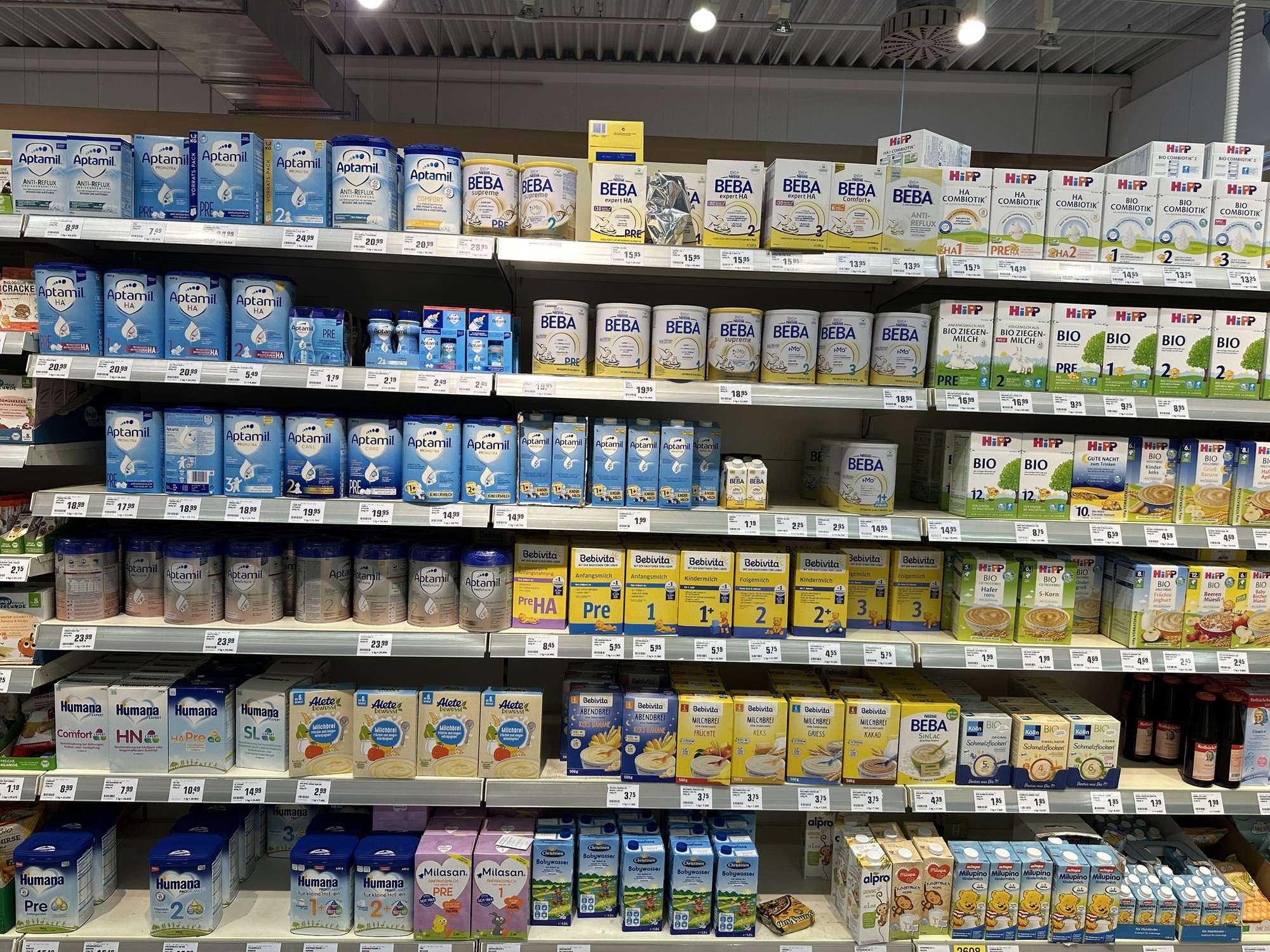 Sữa bột trẻ em bị thu hồi hàng loạt: Các sàn TMĐT đang kiểm soát thế nào? - Ảnh 2.