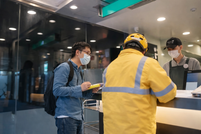 Thạc sĩ đại học top 1 bất ngờ trở thành shipper giao đồ ăn- Ảnh 3.