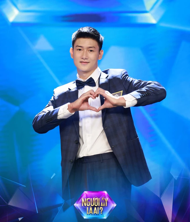 Người đàn ông được tìm kiếm nhiều nhất trong fan concert Hòa Minzy- Ảnh 3.