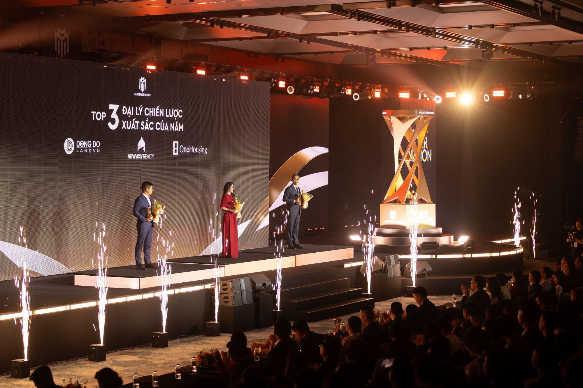 Xúc động và tự hào Lễ vinh danh đối tác kinh doanh 2025 của Masterise Homes - Ảnh 1.