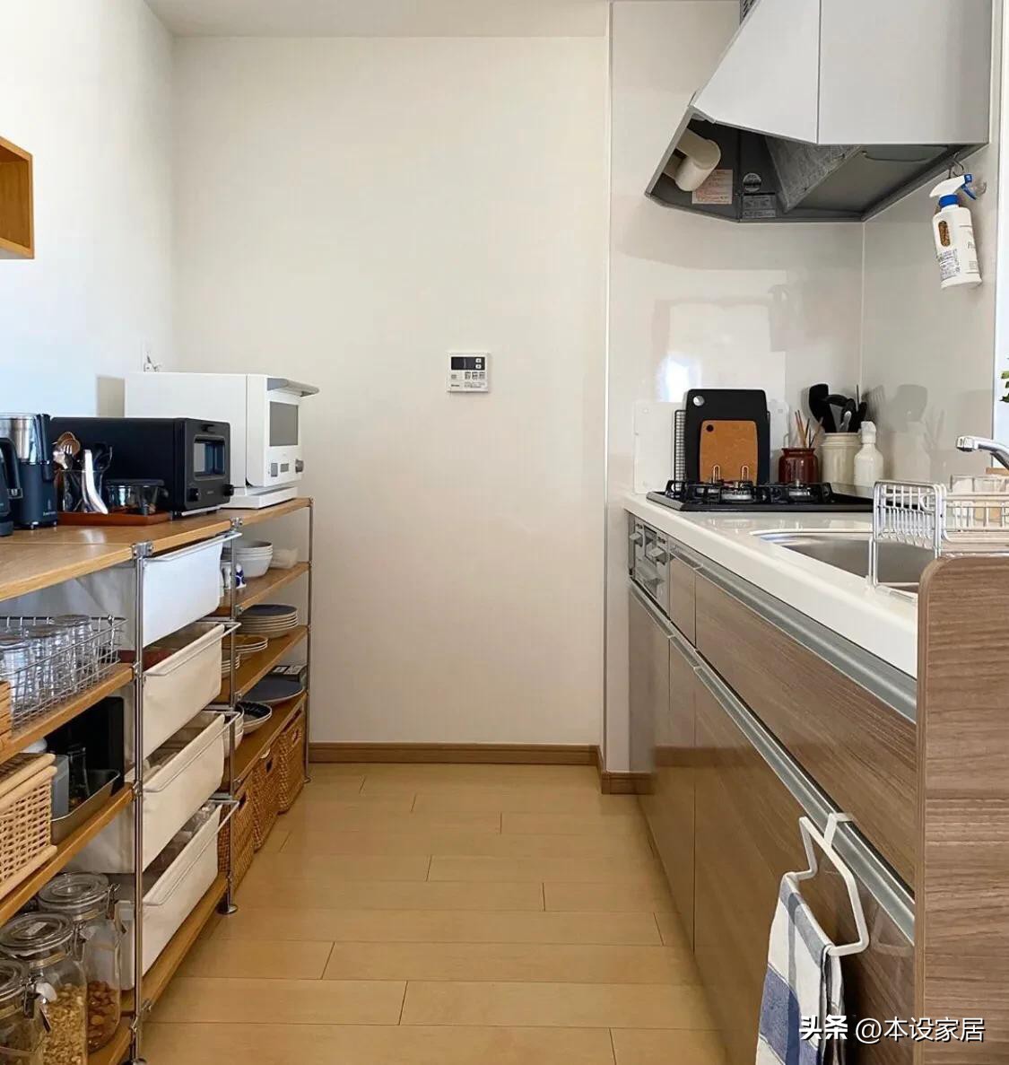 Một ngôi nhà có thể sạch đến mức nào? Bước vào căn hộ 42m² của người phụ nữ 53 tuổi này, tôi chỉ muốn… về dọn lại nhà mình ngay lập tức- Ảnh 9.