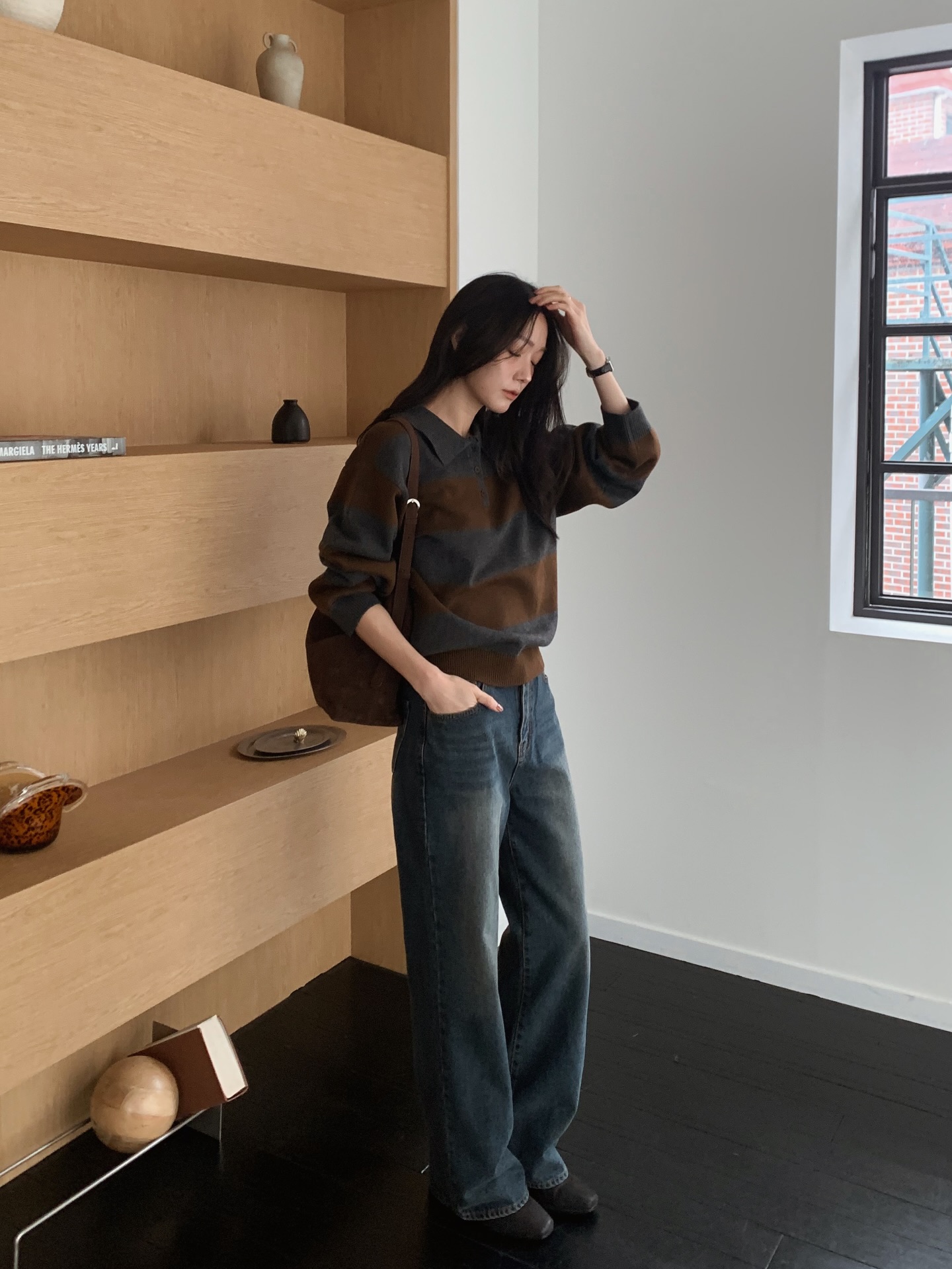 Phụ nữ Hàn mặc quần jeans ống rộng rất đẹp với 5 công thức- Ảnh 2.