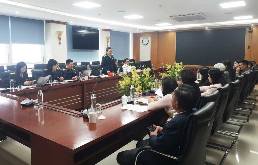 Người dân yêu cầu thanh toán tiền mặt, doanh nghiệp không thể mua hàng trên 5 triệu đồng: Cơ quan Thuế nói gì?- Ảnh 1.