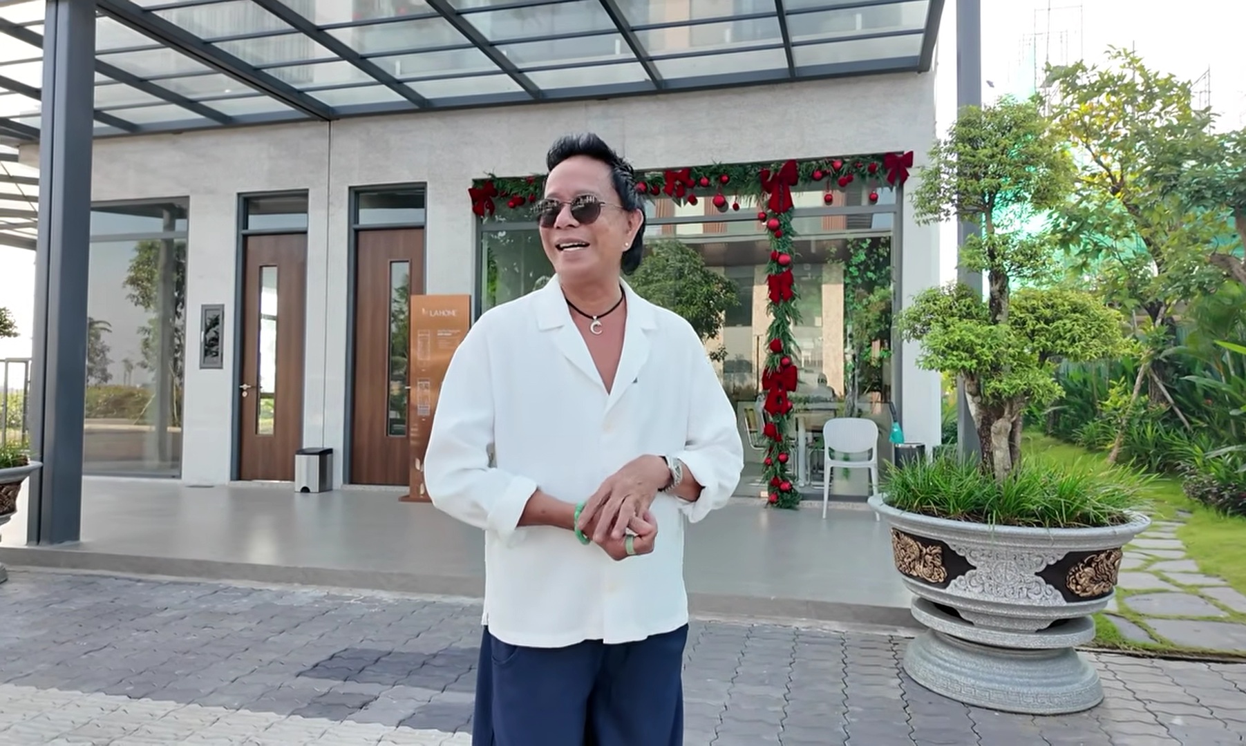 Nam danh hài mua đất ở đường Nguyễn Văn Linh, 2 triệu/m2, giờ tăng 100 lần- Ảnh 1.