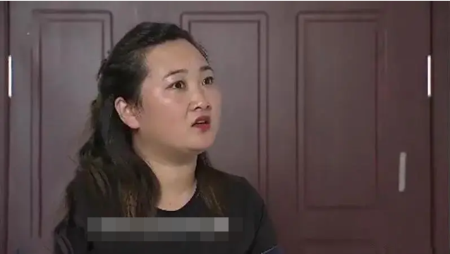 Bé gái 13 tuổi ngày nào cũng cầm đúng 3.800 đồng đi mua rau, chủ tiệm theo dõi rồi sững sờ trước sự thật- Ảnh 2.