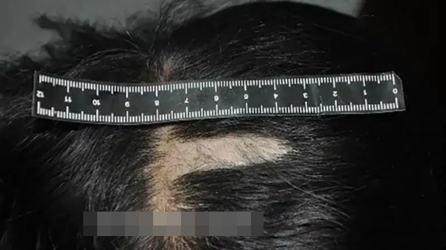 Bé gái 13 tuổi ngày nào cũng cầm đúng 3.800 đồng đi mua rau, chủ tiệm theo dõi rồi sững sờ trước sự thật- Ảnh 3.