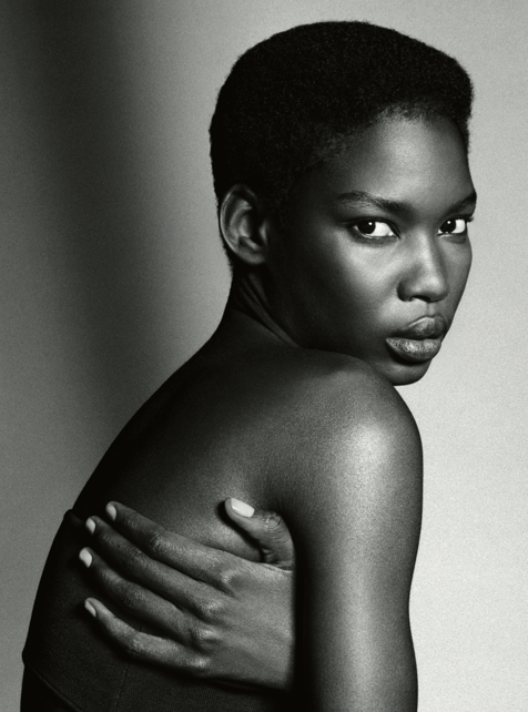 Tuyệt chiêu cho các nàng thơ ngày Tết: Thử ngay để có lớp make up hoàn hảo, mỏng mịn, nhẹ tênh đến mức gần như quên mất đang thoa nền - Ảnh 3.