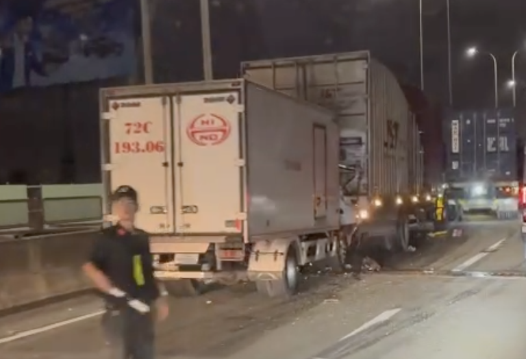 Tai nạn giao thông nghiêm trọng trên cao tốc TPHCM - Long Thành , 1 tài xế tử vong - Ảnh 1.