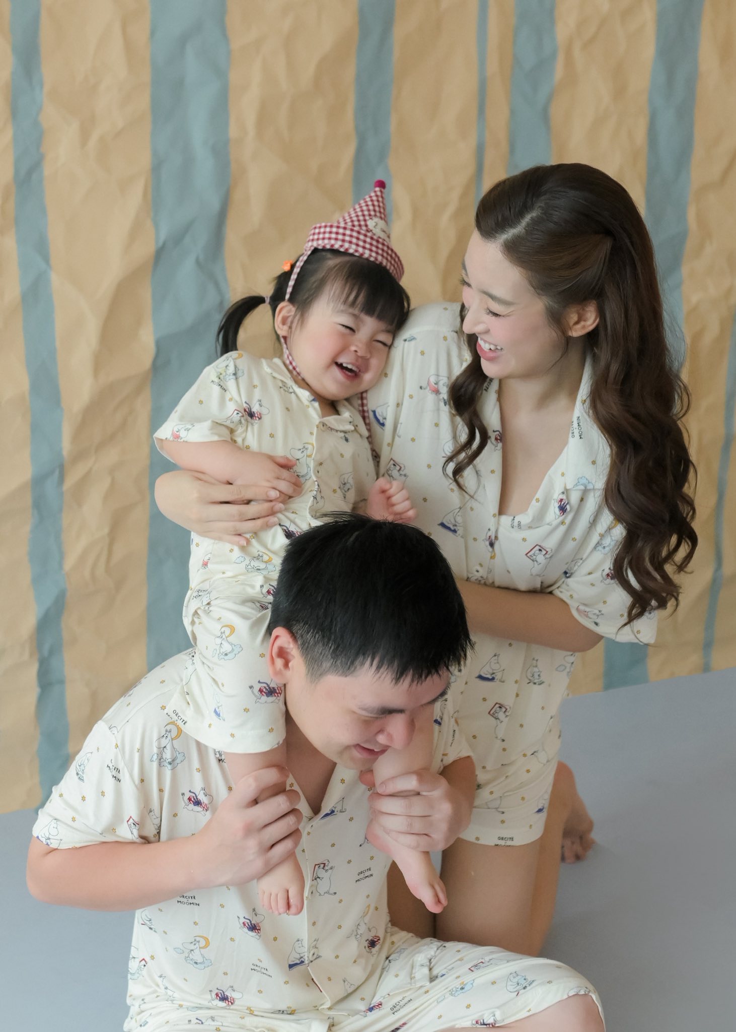 Đỗ Mỹ Linh tung bộ ảnh cực xinh yêu mừng sinh nhật chồng Chủ tịch, không hoành tráng nhưng ngọt ngào chuẩn dâu hào môn- Ảnh 4.