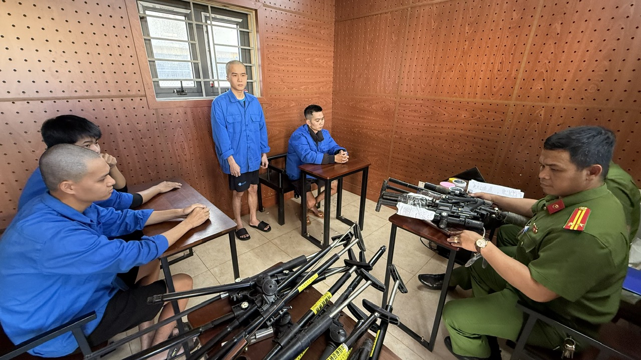 Ra lệnh bắt tạm giam, khám xét nơi ở của Lê Như Đức - Ảnh 1.