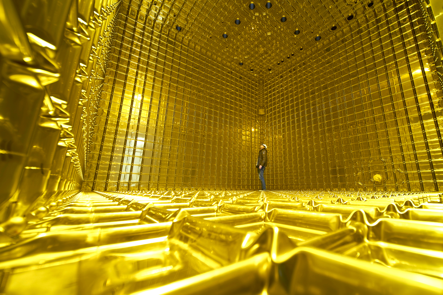 36 nước hợp lực xúc 800.000 tấn đá sâu 1.222m: Xây công trình "tìm kho báu" lớn nhất hành tinh- Ảnh 2.