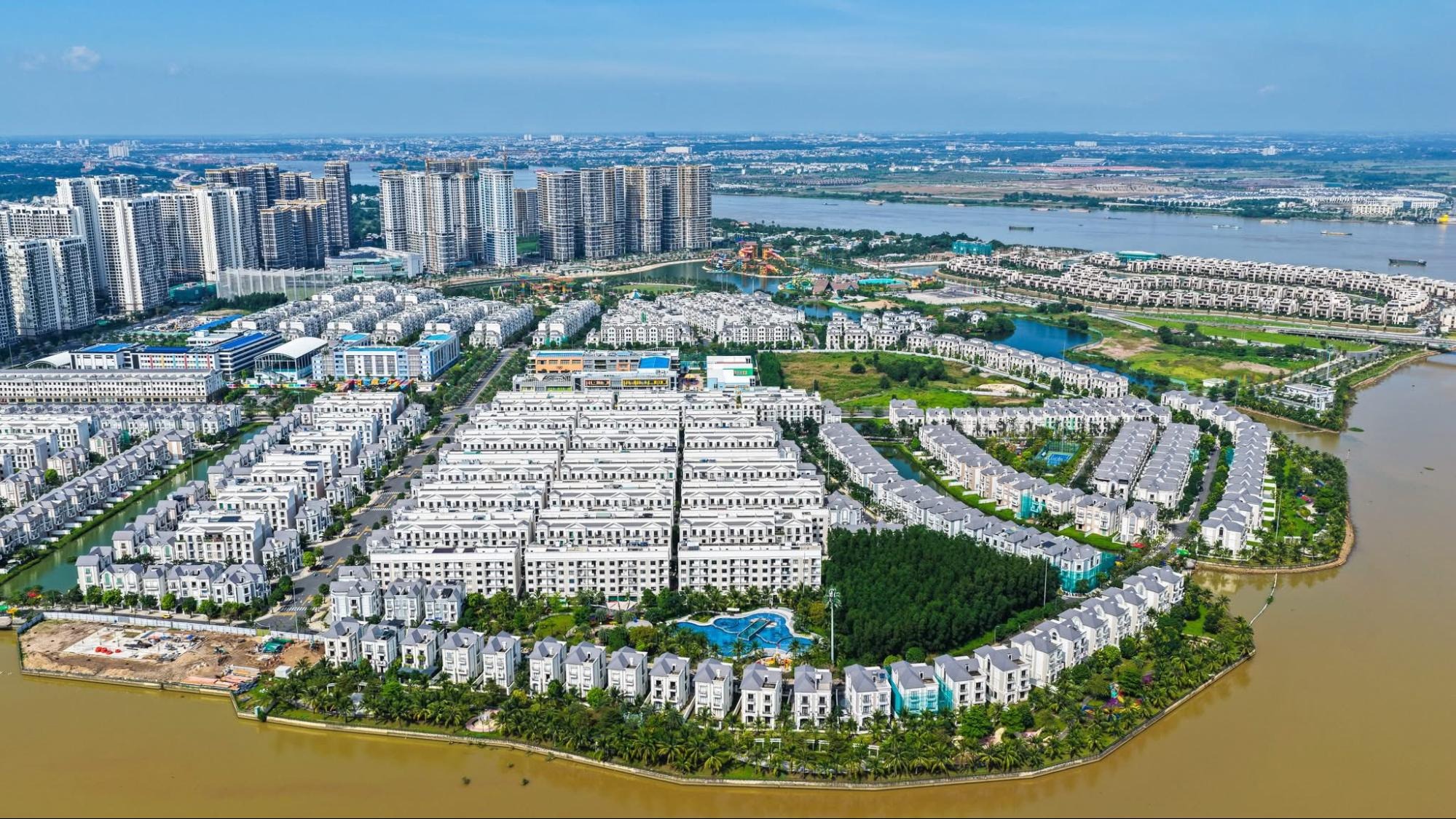 Tin vui cho người Việt Nam ở nước ngoài: Được thực hiện các quyền giao dịch bất động sản như người trong nước - Ảnh 1.