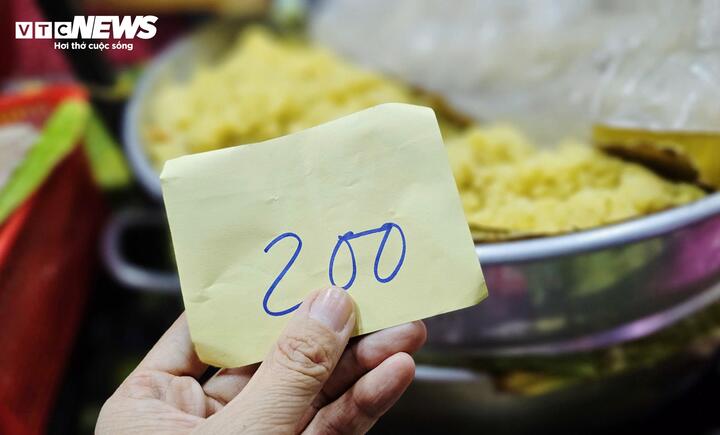 Vợ chồng trẻ bán xôi sầu riêng nổi tiếng tại Công viên Đầm Sen , TP . HCM - Ảnh 5.