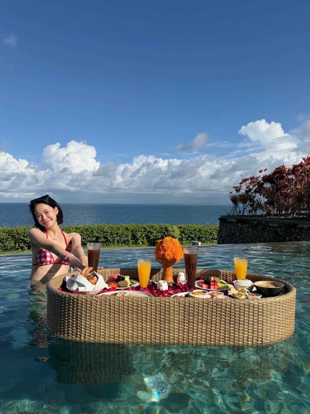 Tình tin đồn G-Dragon thả dáng với bikini, U40 mà "cháy" cỡ này! - Ảnh 6.