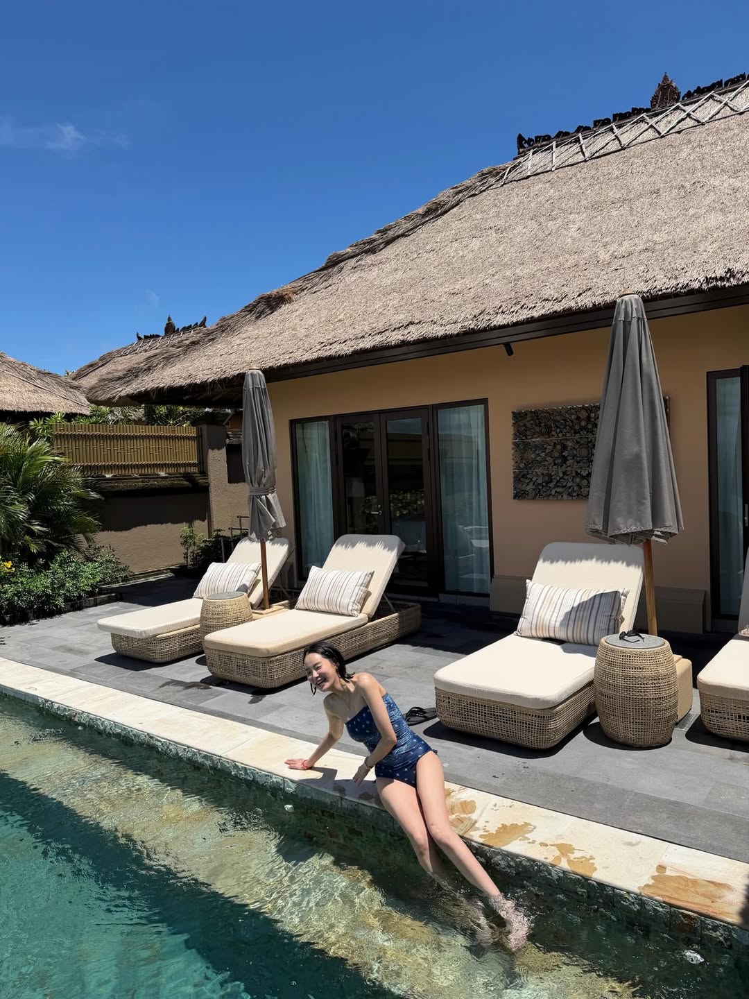 Tình tin đồn G-Dragon thả dáng với bikini, U40 mà "cháy" cỡ này! - Ảnh 8.