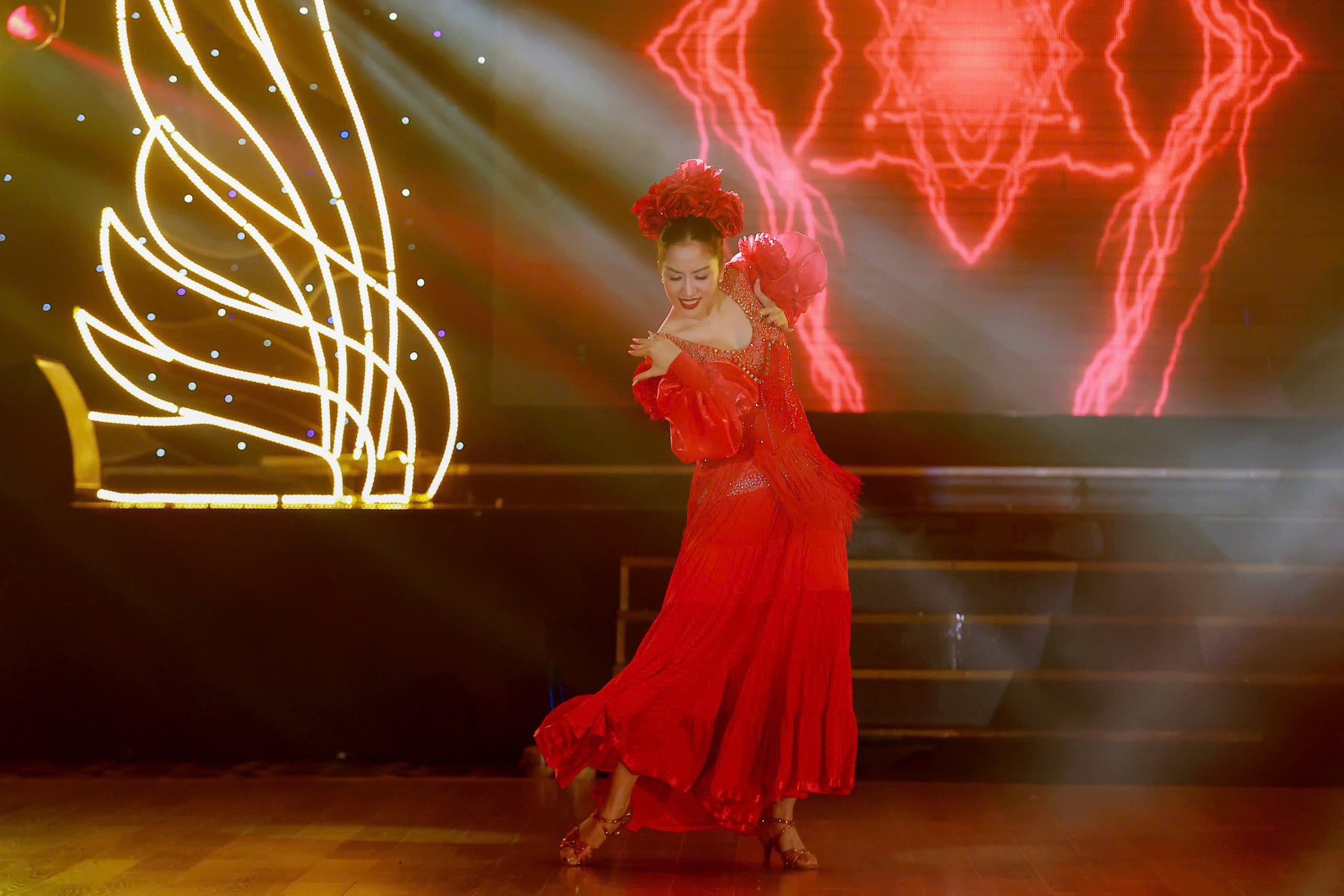 Mối quan hệ đặc biệt giữa Khánh Thi và bạn nhảy của Phan Hiển - Ảnh 7.