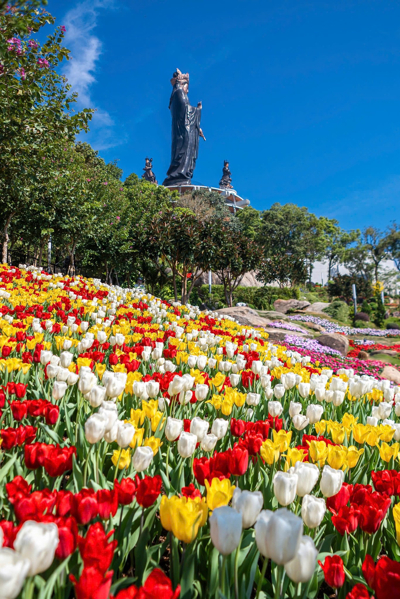 Cảnh tượng tại "nóc nhà Nam Bộ" khiến nhiều người bất ngờ, nhận xét: Thật không ngờ tới!- Ảnh 3.