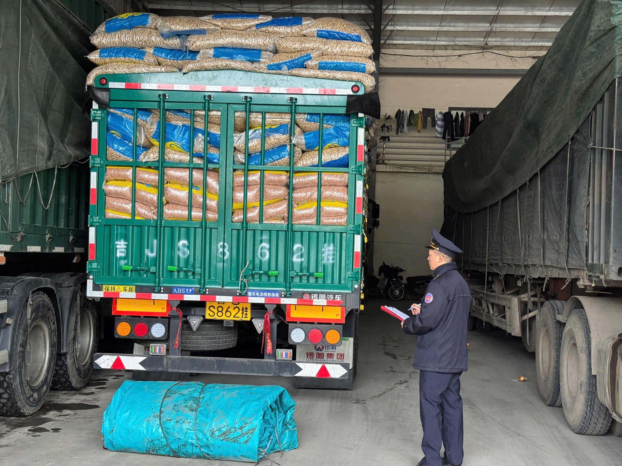 FFA kiến nghị sửa đổi căn cơ Nghị định 46 để tháo gỡ khó khăn cho doanh nghiệp - Ảnh 1. FFA kiến nghị sửa đổi căn cơ Nghị định 46 để tháo gỡ khó khăn cho doanh nghiệp - Ảnh 1.