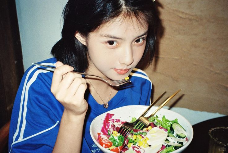 Bác sĩ ung bướu nhắc nhở 5 việc phụ nữ nên làm ngay để giảm nguy cơ mắc ung thư - Ảnh 2.