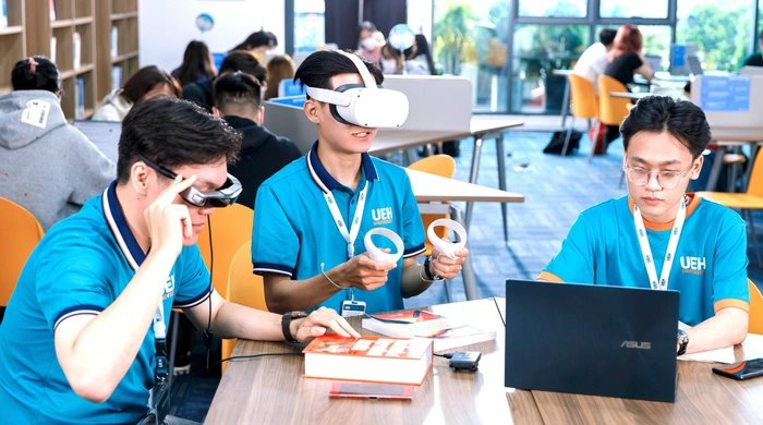 Cuộc đua đào tạo nhân lực khai thác “mỏ vàng” 79,3 tỷ USD của Việt Nam tại các trường ĐH kinh tế: 1 triệu lao động đang thiếu hụt, mức lương đạt 70 triệu đồng/tháng - Ảnh 3.