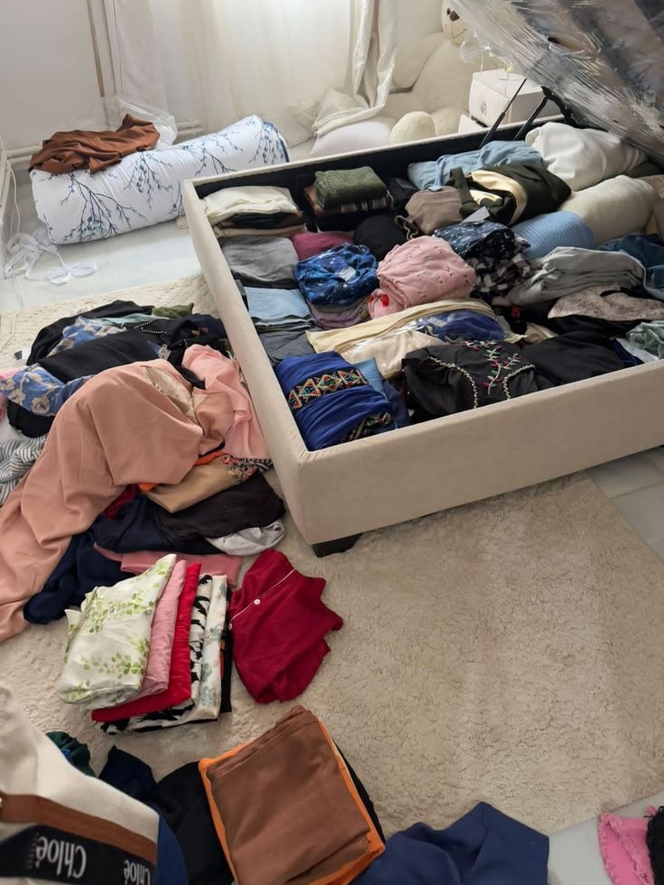 Ngàn vạn lần khuyên bạn: Phải vứt 8 thứ này trước Tết để "tẩy uế" nhà cửa, quét sạch vận xui - Ảnh 1.