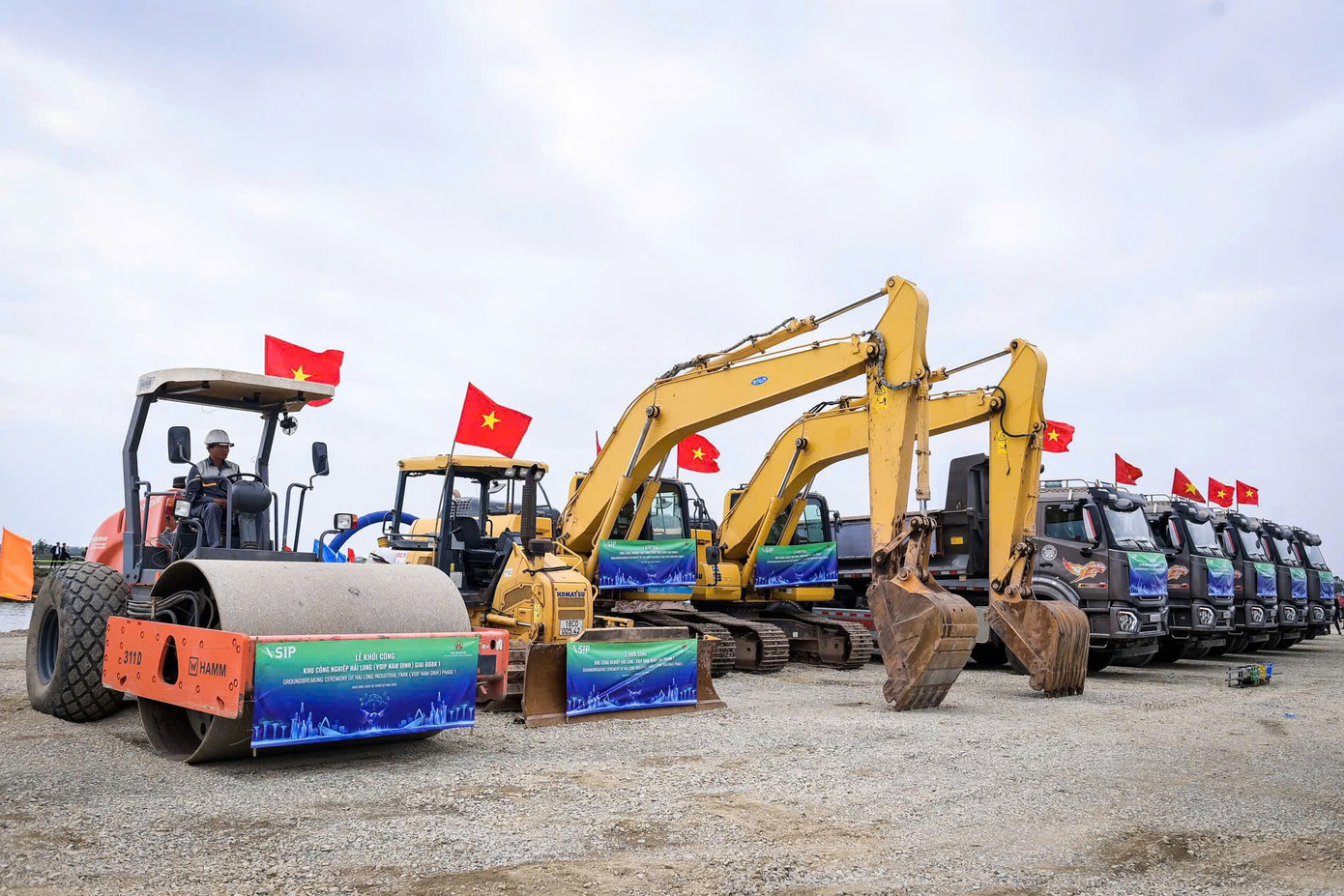 Ninh Bình khởi công khu công nghiệp hơn 2.000 tỷ đồng- Ảnh 3.