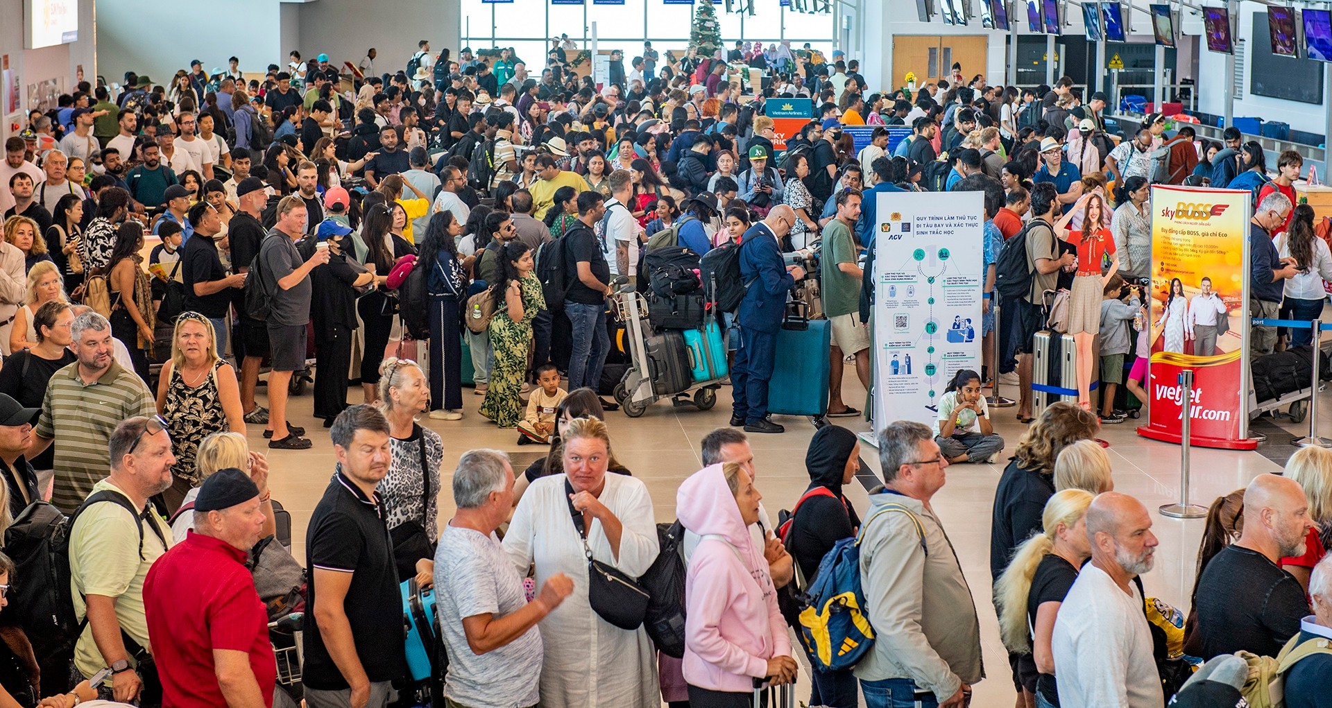 Cảnh tượng tại sân bay một đặc khu của Việt Nam gây bất ngờ: Trong 1 tháng đã đón gần 1 triệu khách- Ảnh 1.