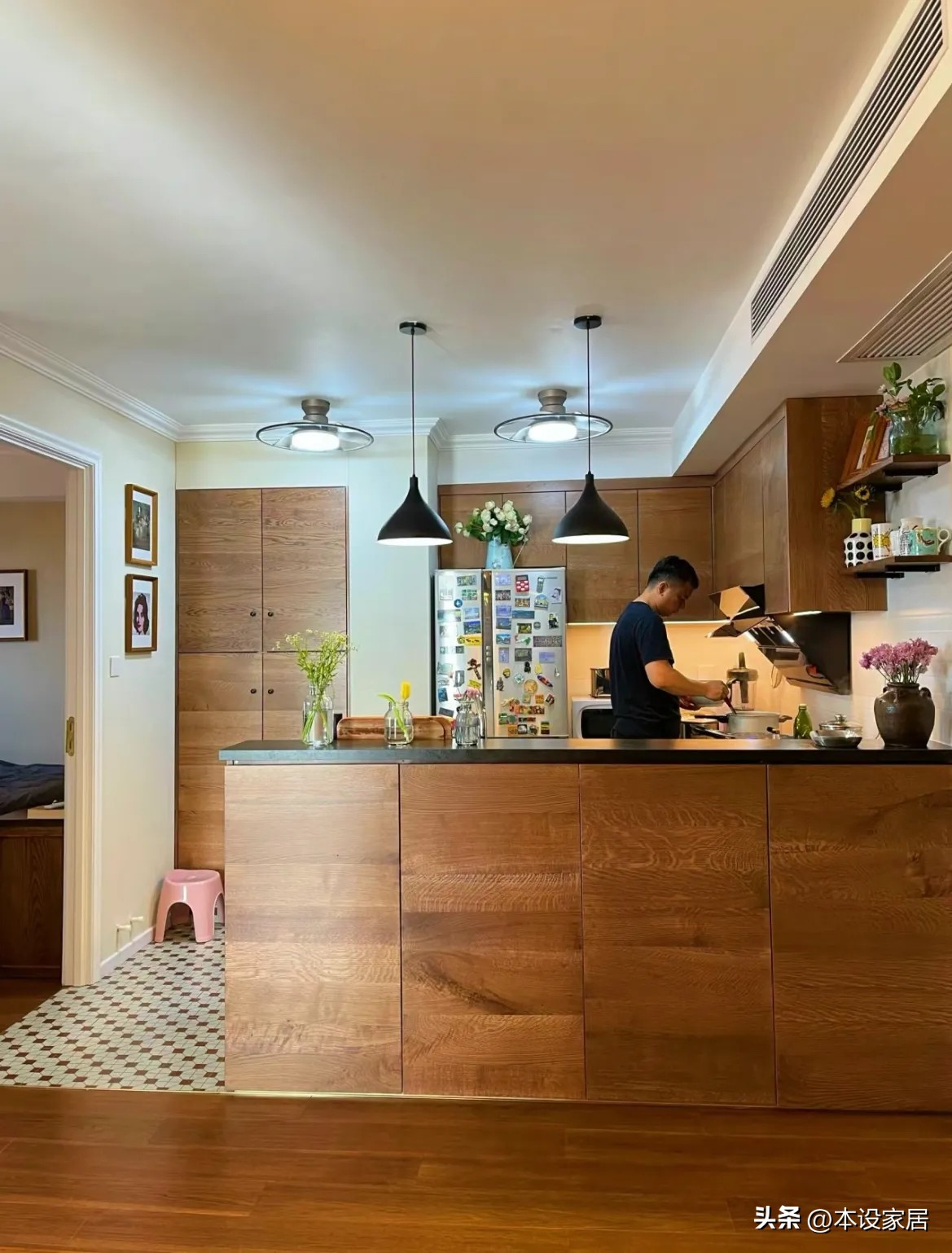 Một cuộc sống kỷ luật tốt đến mức nào? Nhìn căn hộ của gia đình 3 người này chỉ muốn về dọn lại nhà ngay- Ảnh 6.