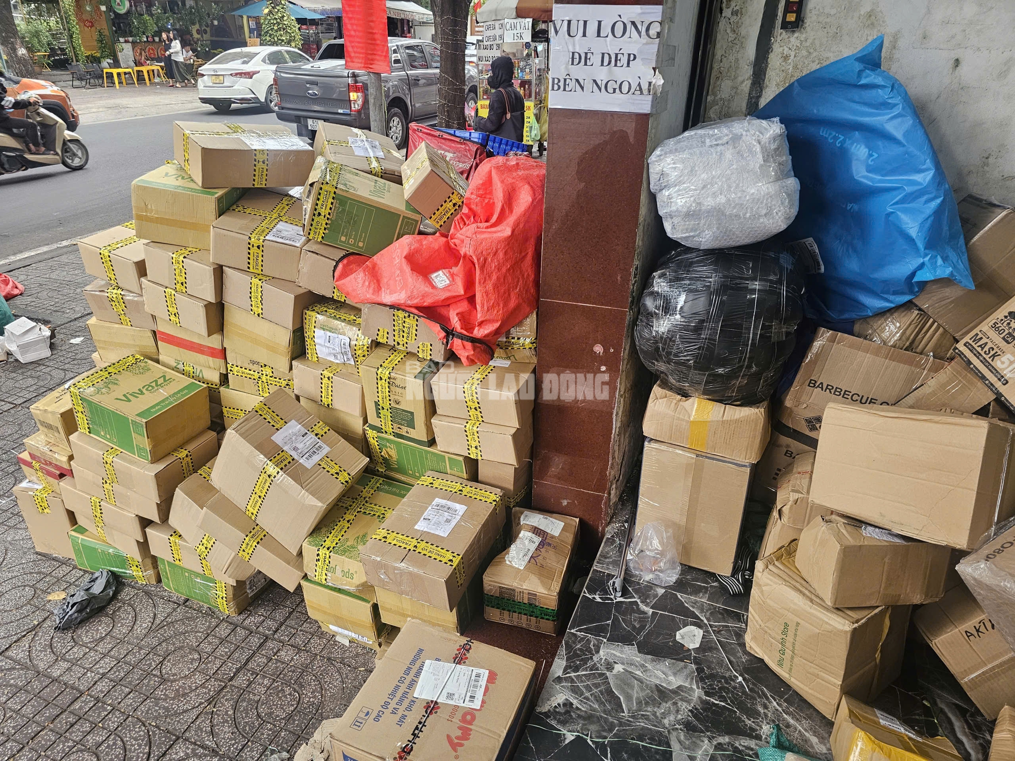 Những lưu ý quan trọng khi mua hàng online, gửi chuyển phát nhanh dịp cận Tết- Ảnh 3.