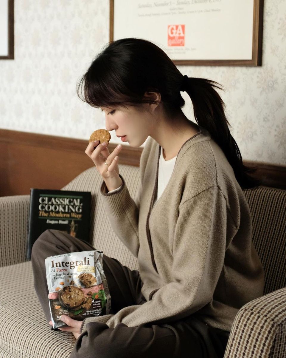 Không còn muốn khoe thưởng Tết, dân văn phòng rủ nhau kể chiến tích kiểu này!- Ảnh 2.