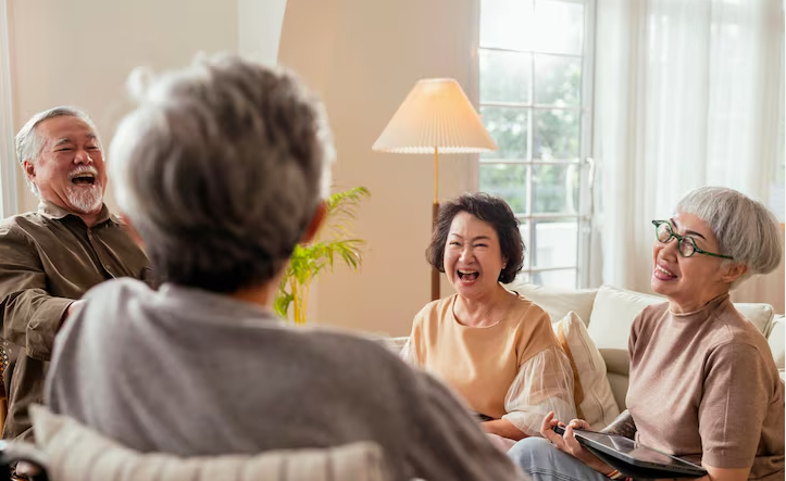 Lời thú nhận cay đắng của những người ở tuổi 80 - xưa nay hiếm: Không tiếc tiền, tiếc việc, chỉ day dứt 1 điều rất giản đơn- Ảnh 1.