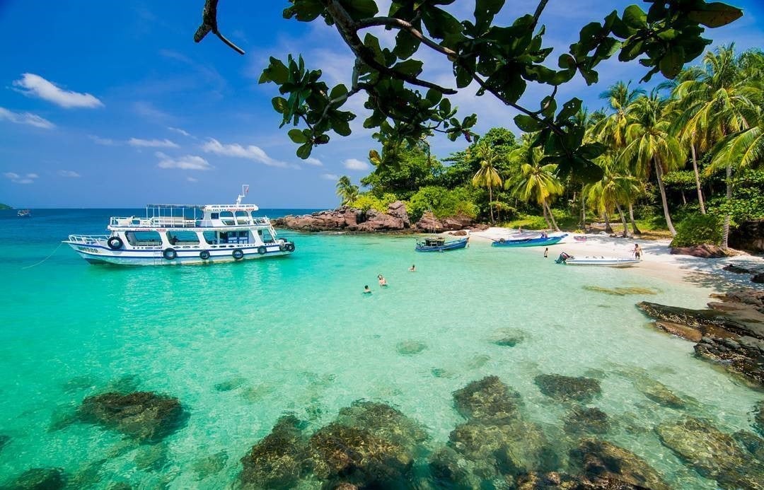 Cảnh tượng tại sân bay một đặc khu của Việt Nam gây bất ngờ: Trong 1 tháng đã đón gần 1 triệu khách- Ảnh 6.