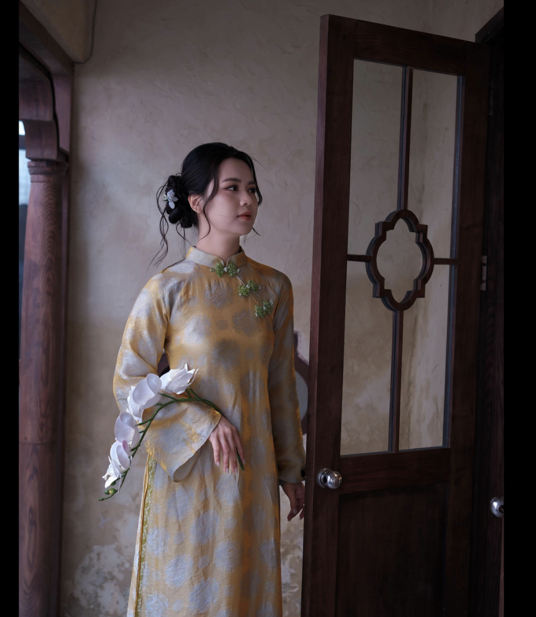 Đẳng cấp visual Hoa khôi ĐH Vinh lấy chồng cầu thủ: Sinh 3 con vẫn  - Ảnh 1.