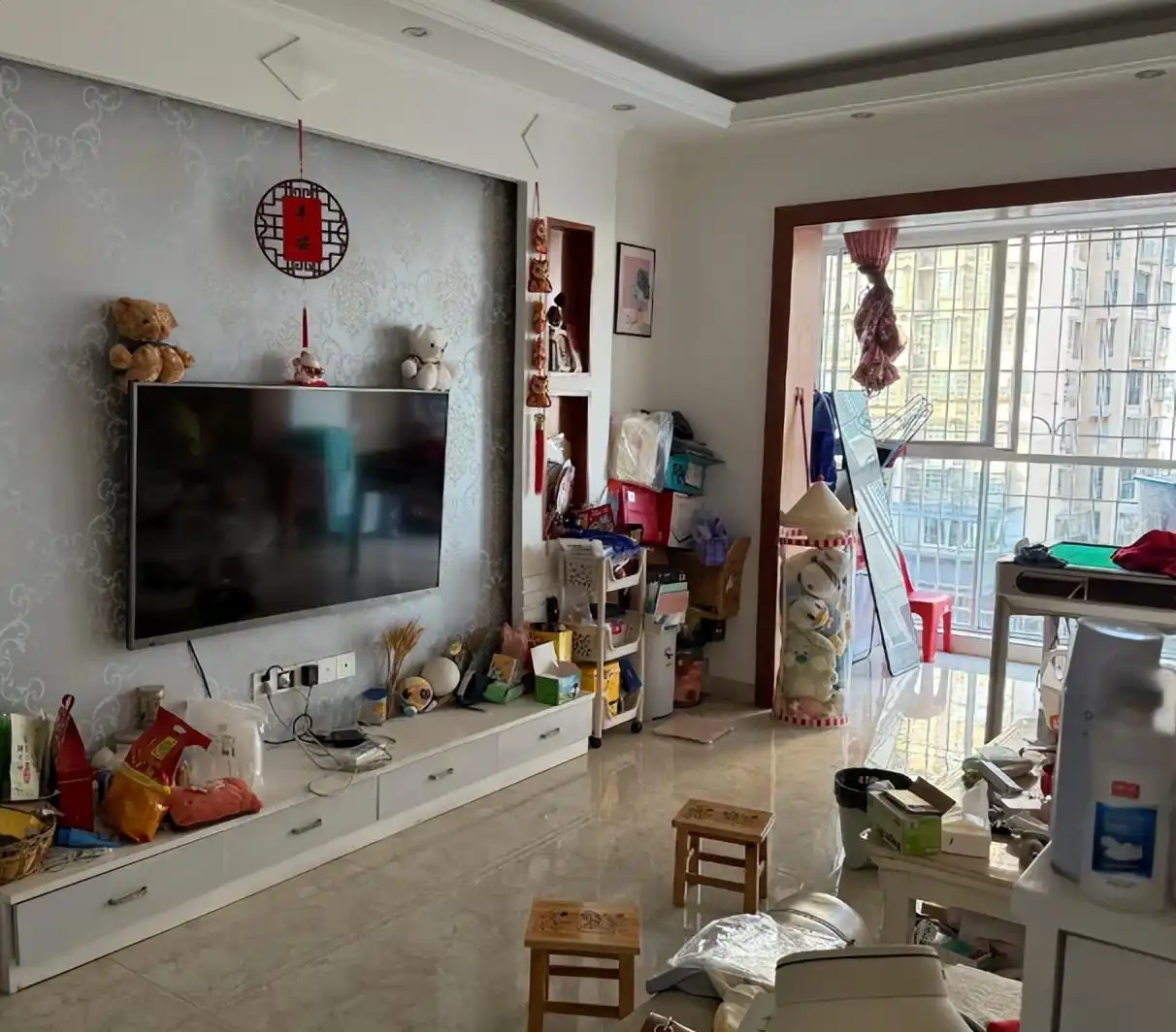 Không phải mê tín: Dọn phòng khách đón Tết tuyệt đối không đặt 4 thứ này nếu không muốn tài lộc, sức khỏe sa sút - Ảnh 3.