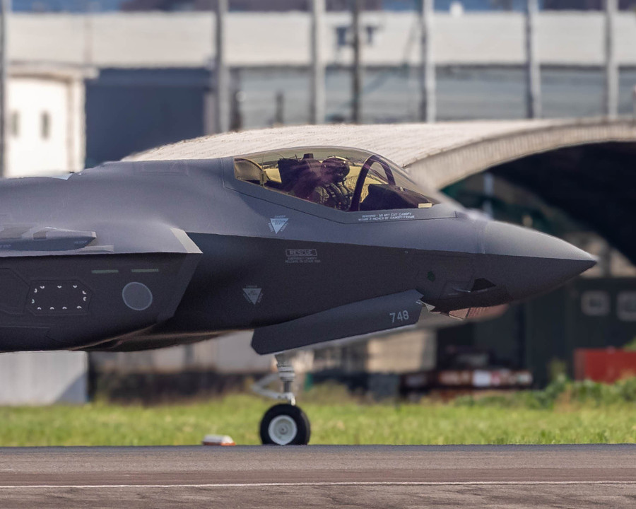 Ông Trump bất ngờ thay đổi ưu tiên cung cấp vũ khí Mỹ cho đối tác- Ảnh 1.