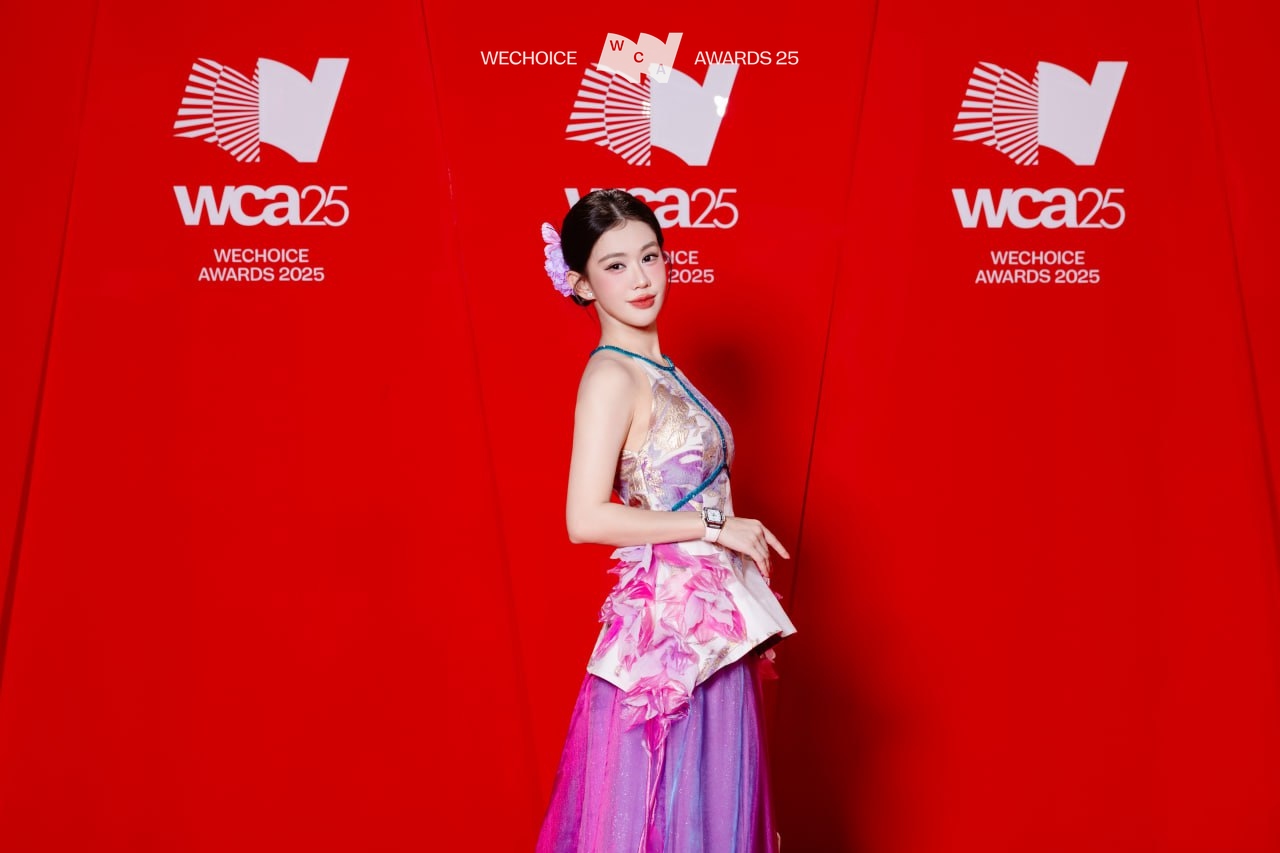 Trọn “đại tiệc nhan sắc” của các chị đẹp ở WeChoice Awards 2025 - Ảnh 10.