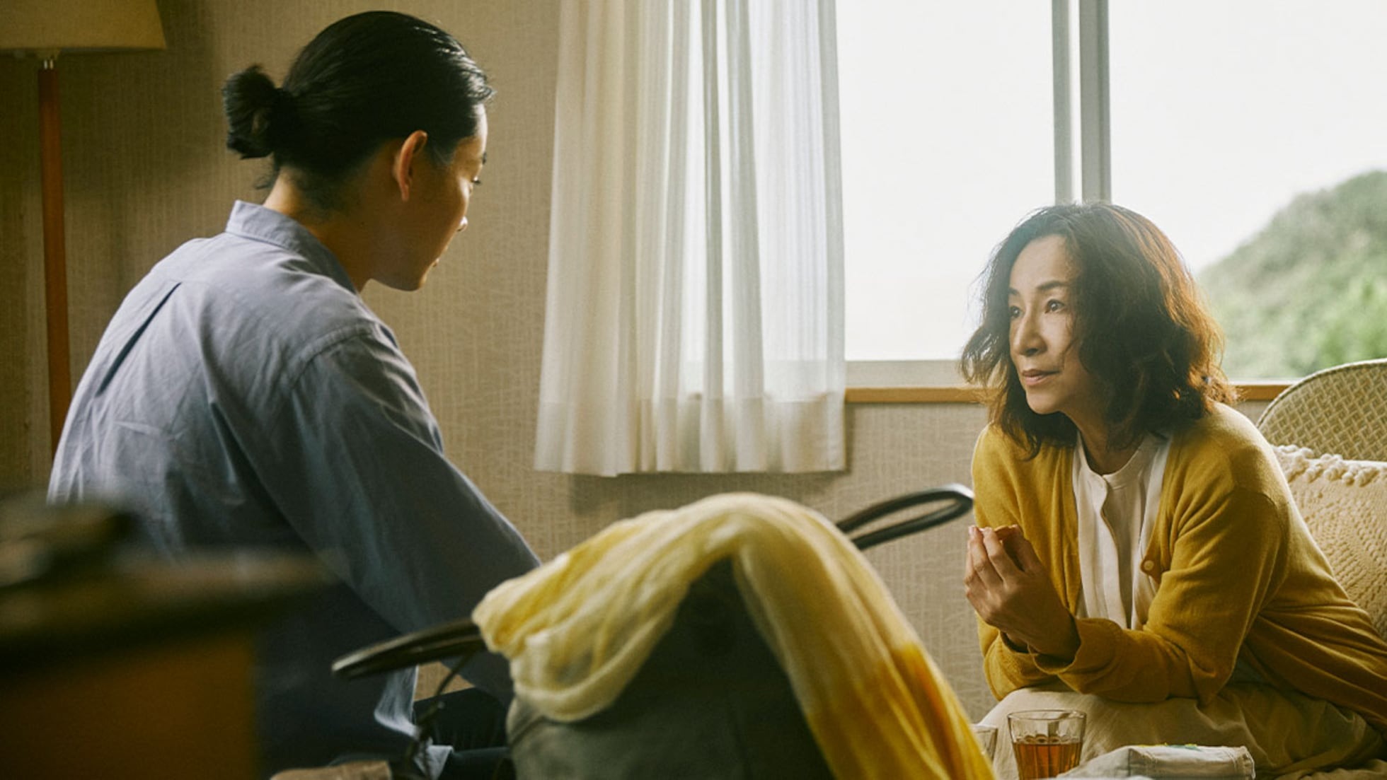 Sang bên kia dốc cuộc đời chợt nhận ra nghịch lý những đứa trẻ "nghịch ngợm" nhất lớp thường là những người con hiếu thảo nhất- Ảnh 1.