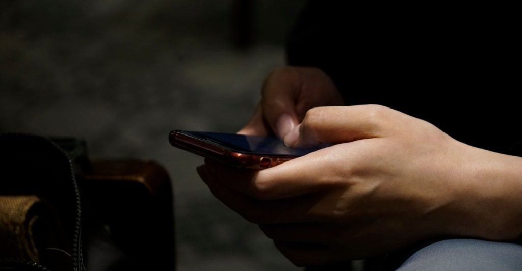 Công an khuyến cáo người vay tiền qua app- Ảnh 1.