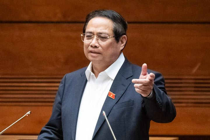 Thủ tướng yêu cầu tạo kênh huy động vốn trung - dài hạn, giảm áp lực lên nguồn vốn ngắn hạn của hệ thống ngân hàng - Ảnh 1.