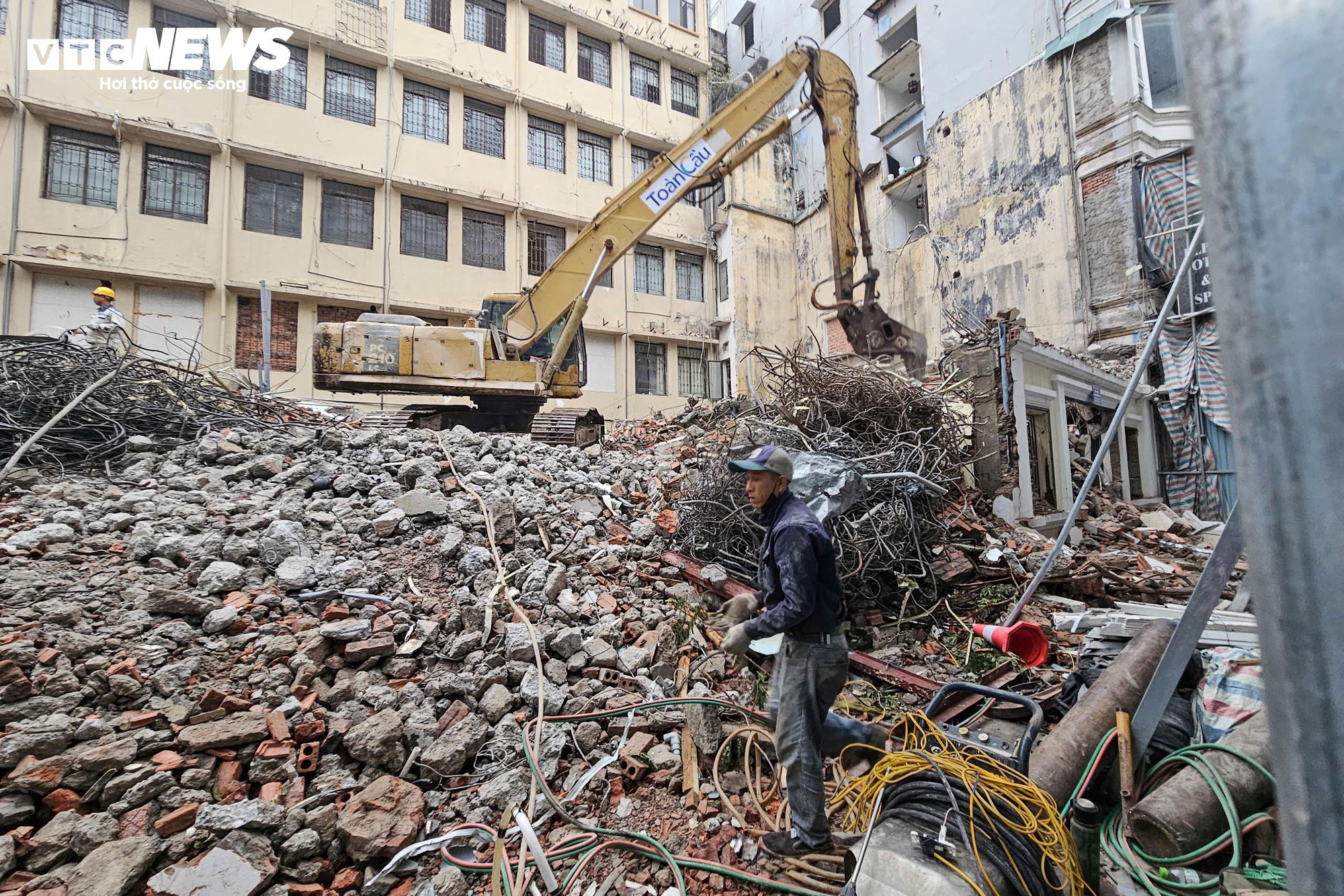 Sau di dời dân cư, khu vực ven Hồ Gươm bắt đầu thi công quảng trường- Ảnh 10.