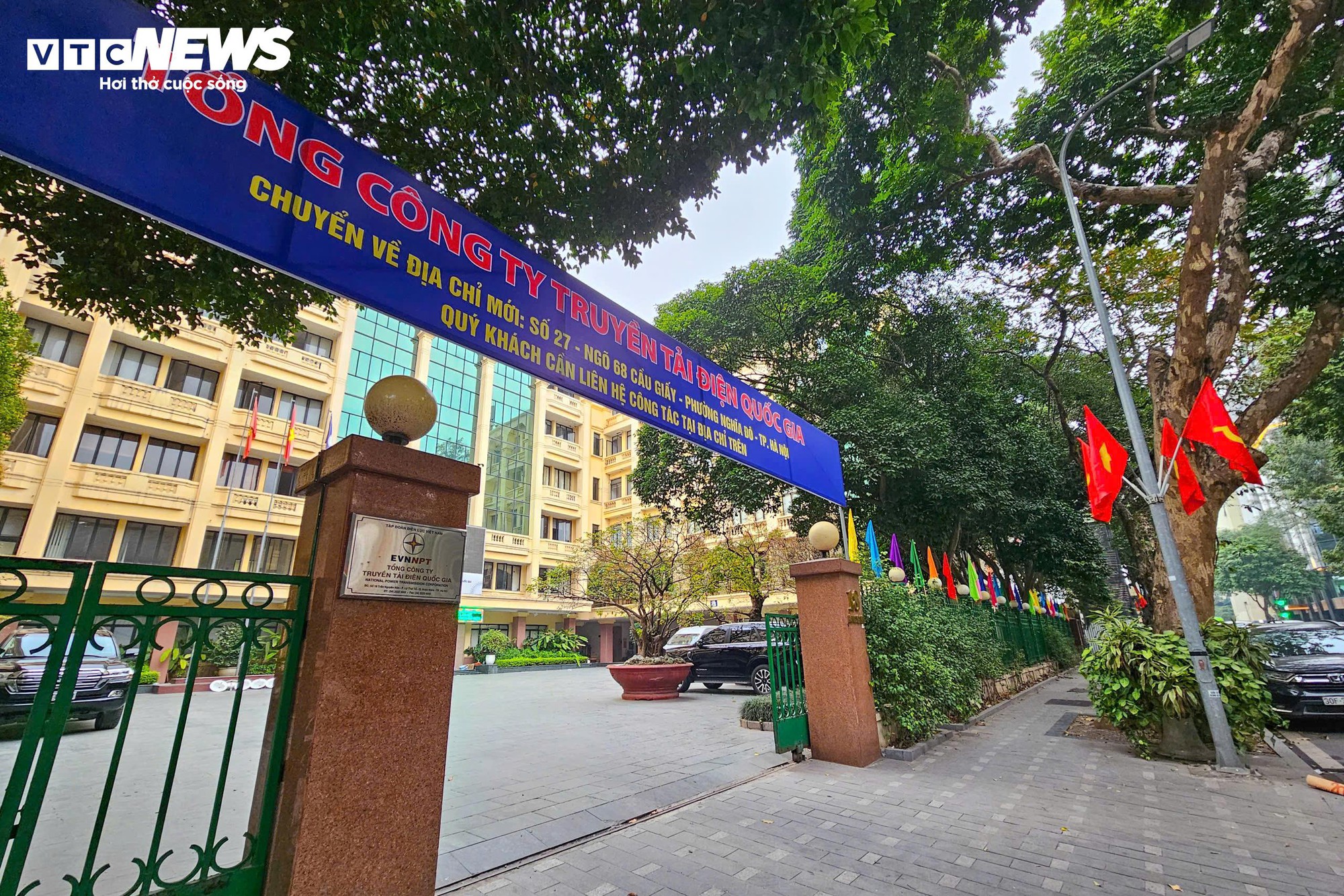 Sau di dời dân cư, khu vực ven Hồ Gươm bắt đầu thi công quảng trường- Ảnh 6.